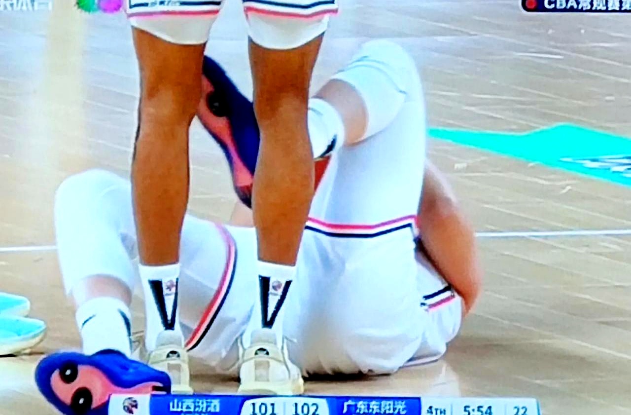 lol下注网站 -赛前托特纳姆伤情更新:CBA常规赛节点到来,球迷炸锅,控场能力受关注